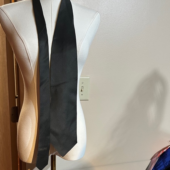 Giorgio Armani cravatte vintage Classic Black Tie - Picture 1 of 4